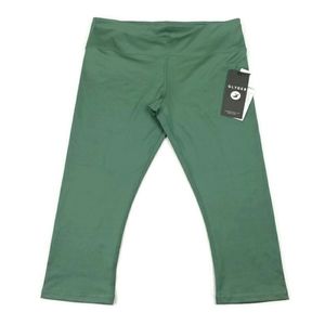 Glyder Mantra Silver Pine Stretch Cropped Leggings Womens Size Medium NWT